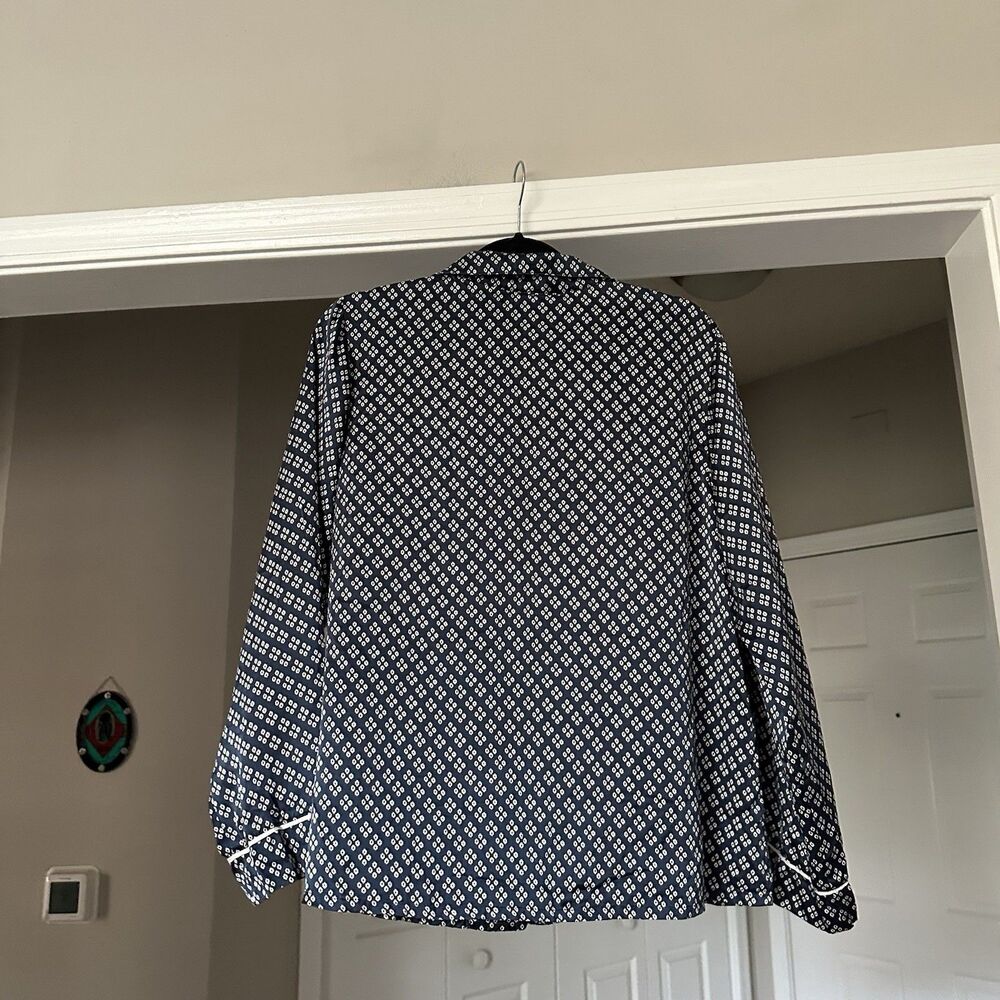 Eberjey Inez Washable Silk Printed Long PJ Pajama Top Size M Navy - Picture 5 of 11